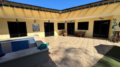 Hotel en Playa Carrillo a 500 m de la playa