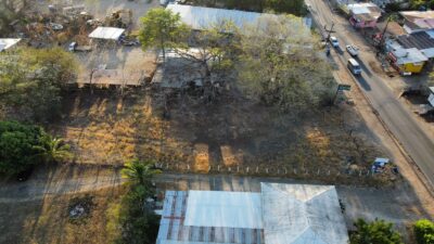Venta de Lote Comercial Estratégico en Huacas Centro