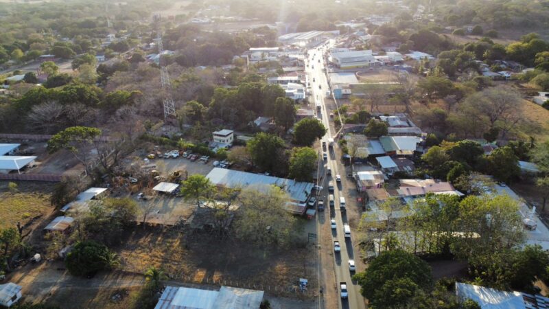 Venta de Lote Comercial Estratégico en Huacas Centro