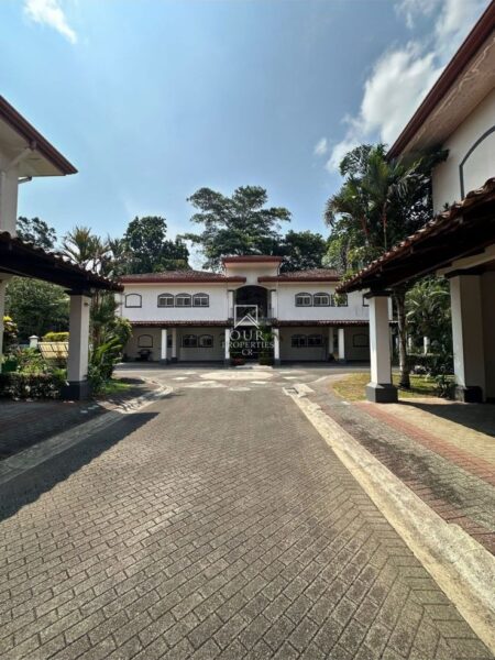 Venta de Complejo Residencial de Lujo en Herradura Jaco