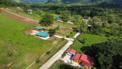 Casa en Venta en Hojancha | Propiedad de 600 m² con Local Comercial Activo